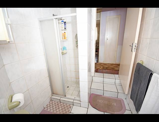 3 BEDROOM HOUSE FOR SALE IN GLENHAZEL